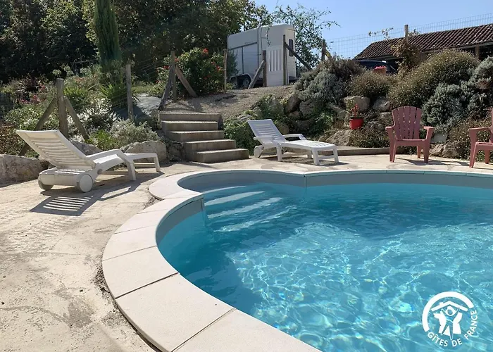 Dom wakacyjny Le Pigeonnier De Bouheben Verlus